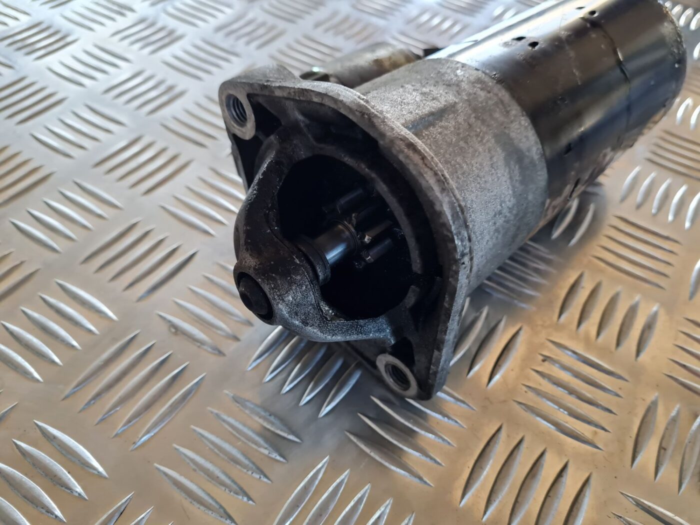 Starteris priekš VOLVO V70 2002 ASHGOLD