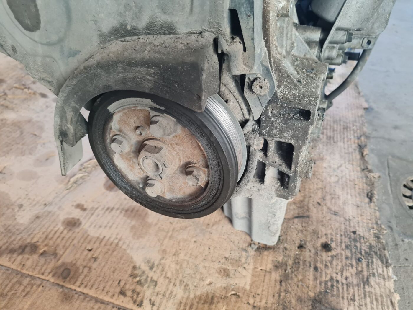 Dzinējs priekš VOLVO V70 2002 ASHGOLD 3 Dzinējs priekš VOLVO V70 2002 ASHGOLD