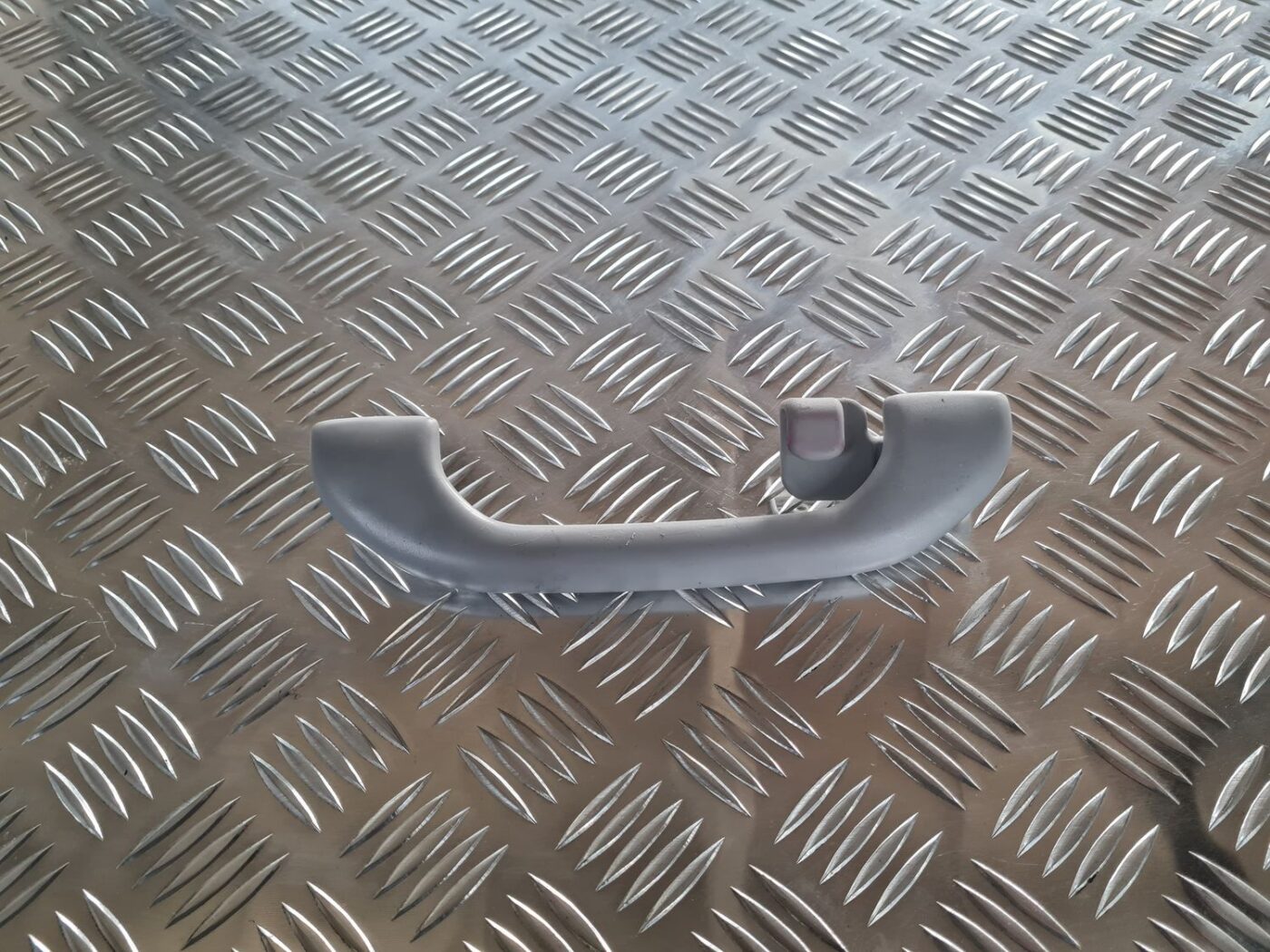 Salona rokturis griestos priekš MITSUBISHI LANCER 2006 1 Salona rokturis griestos priekš MITSUBISHI LANCER 2006