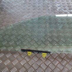 Priekšējo kreiso durvju stikls priekš MITSUBISHI LANCER 2006