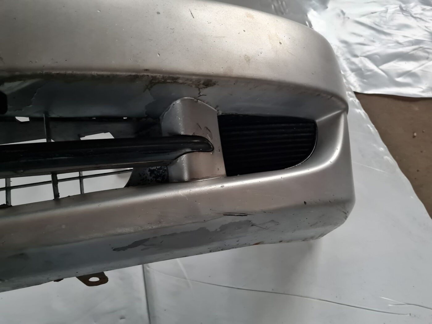 Priekšējais buferis priekš MITSUBISHI LANCER 2006