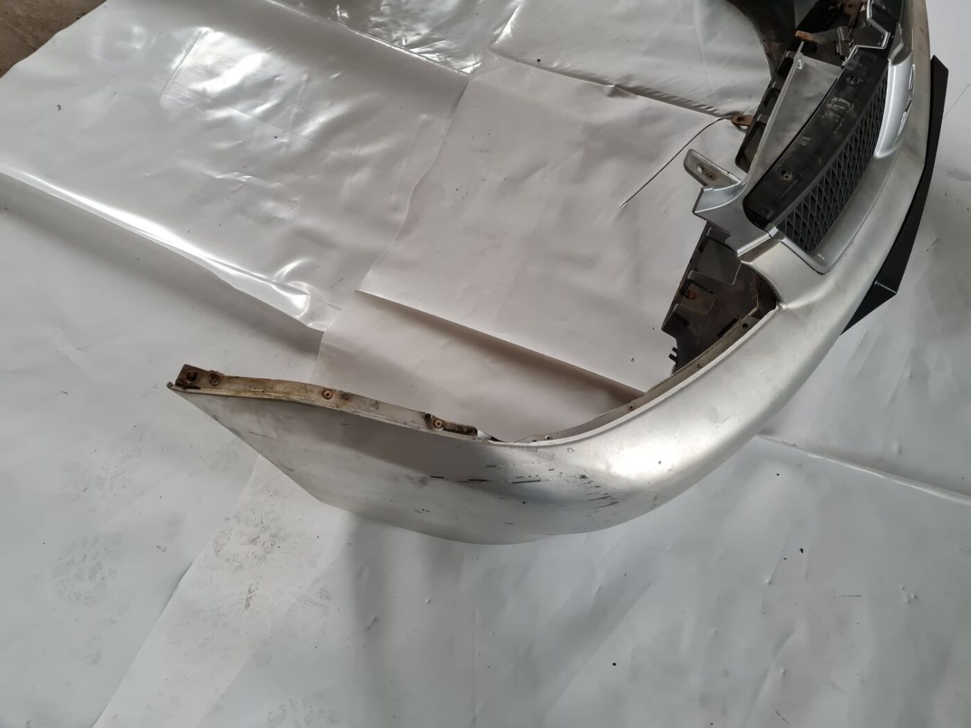 Priekšējais buferis priekš MITSUBISHI LANCER 2006