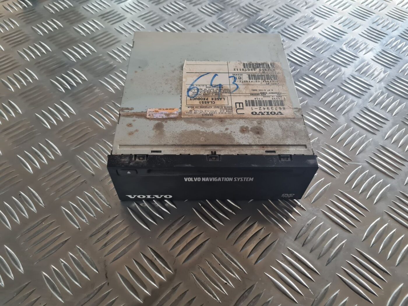 CD/DVD/Navigācijas bloks priekš VOLVO V70 2003 SILVER 1 CD/DVD/Navigācijas bloks priekš VOLVO V70 2003 SILVER