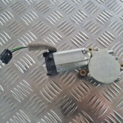 Lūka motors priekš VOLVO V70 2003 SILVER