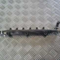 Degvielas sadales caurule priekš VOLVO V70 2003 SILVER