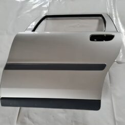 Aizmugurējās kreisās durvis priekš VOLVO V70 2003 SILVER