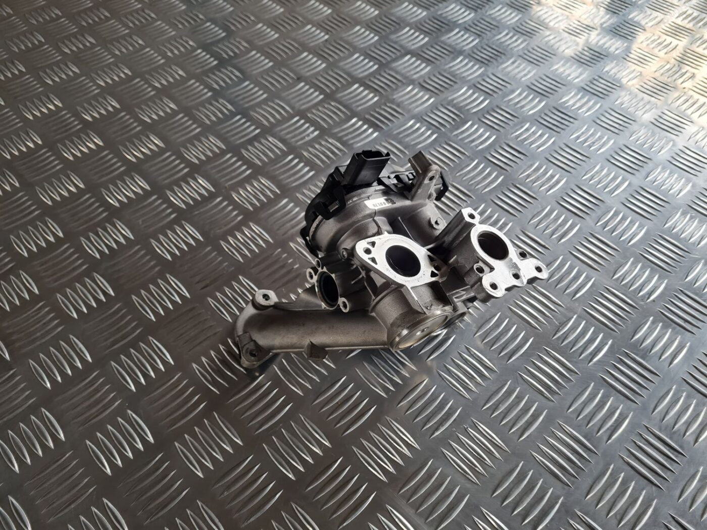 EGR vārsts priekš CITROEN C4 2018