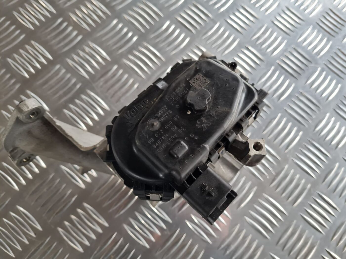 EGR vārsts priekš CITROEN C4 2018