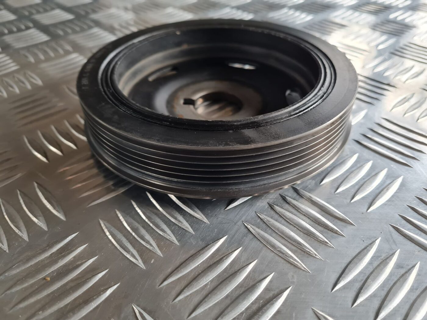 Skriemelis priekš CITROEN C4 2018 2 Skriemelis priekš CITROEN C4 2018