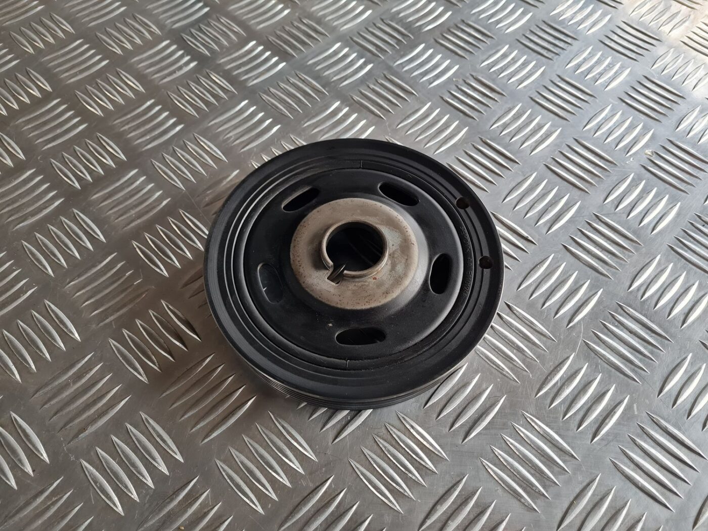 Skriemelis priekš CITROEN C4 2018 3 Skriemelis priekš CITROEN C4 2018