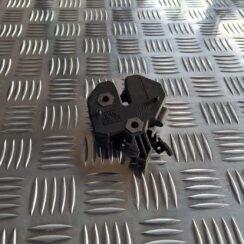 Pārsega slēdzene priekš VOLVO S60 2008