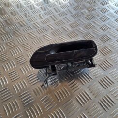 Aizmugurējais kreisais durvju rokturis priekš VOLVO S60 2008