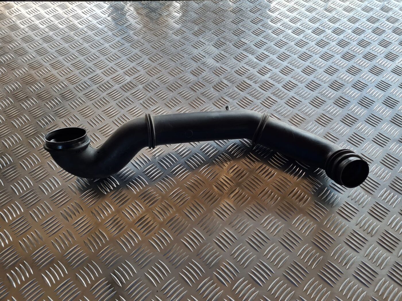 Interkulera caurule priekš VOLVO S60 2008