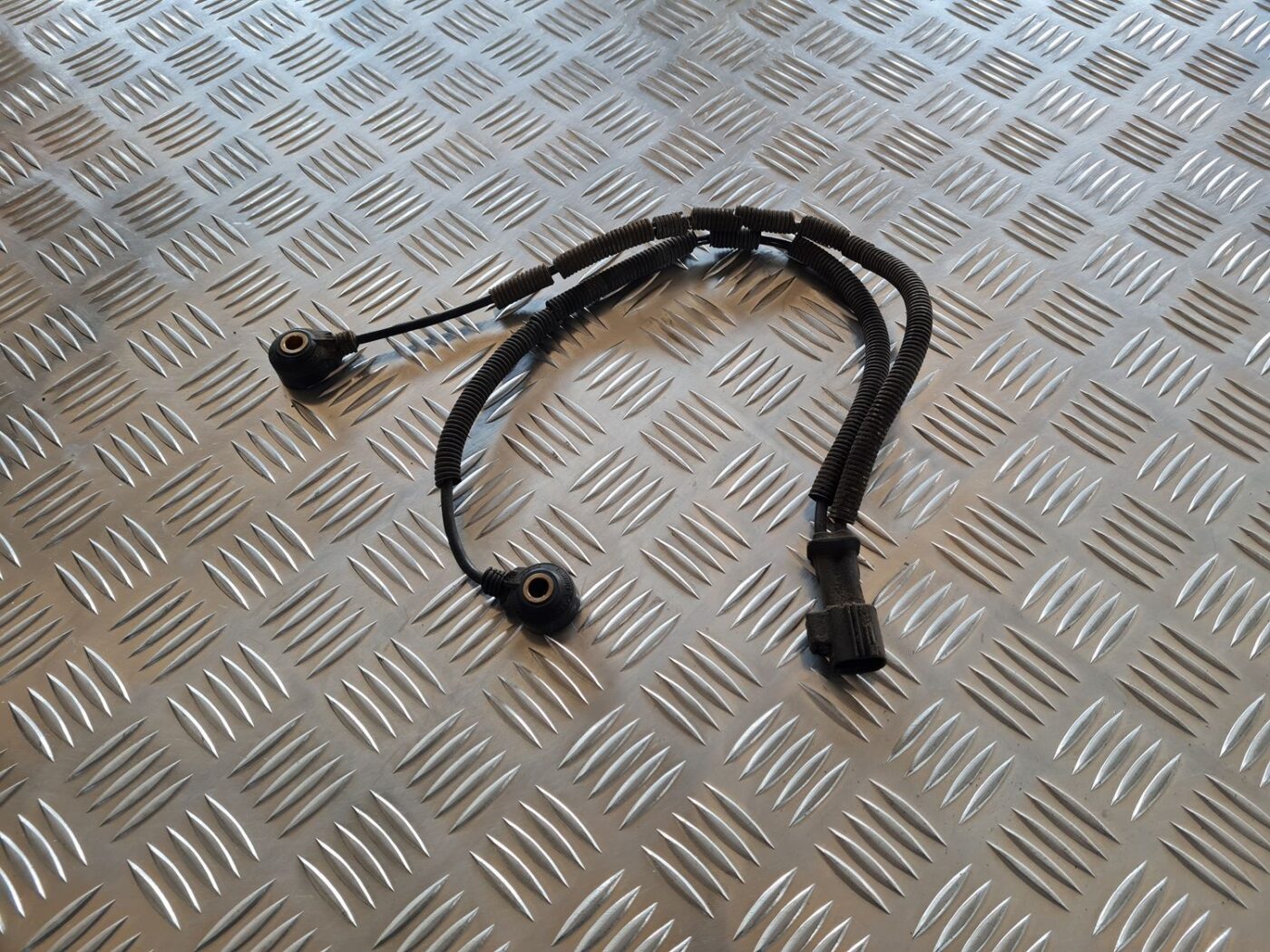 Detonācijas dēvējs priekš VOLVO S60 2008 1 Detonācijas dēvējs priekš VOLVO S60 2008