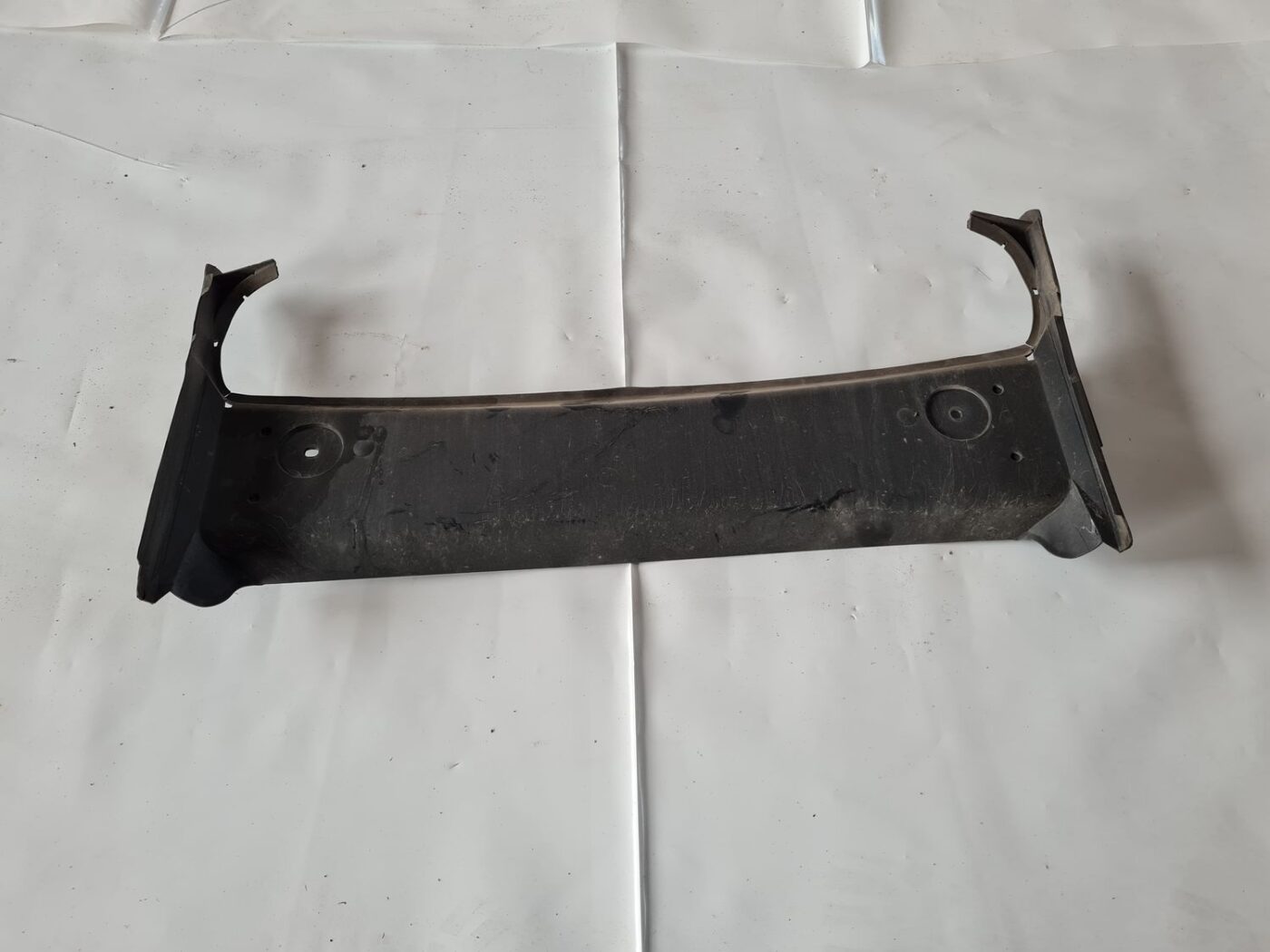 Ieplūdes gaisa deflektors/Difuzors priekš VOLVO S60 2008 3 Ieplūdes gaisa deflektors/Difuzors priekš VOLVO S60 2008