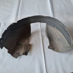 Priekšējais kreisais paspārns priekš VOLVO S60 2008