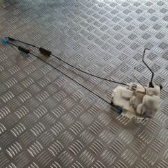 Priekšējo kreiso durvju slēdzene priekš SUBARU LEGACY 2010