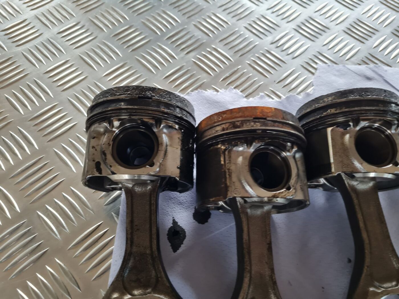 Virzuļu un klaņu komplekts priekš SUBARU LEGACY 2010 5 Virzuļu un klaņu komplekts priekš SUBARU LEGACY 2010