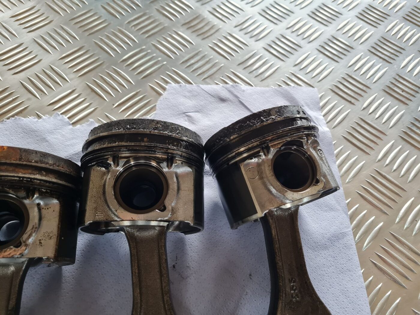 Virzuļu un klaņu komplekts priekš SUBARU LEGACY 2010 4 Virzuļu un klaņu komplekts priekš SUBARU LEGACY 2010