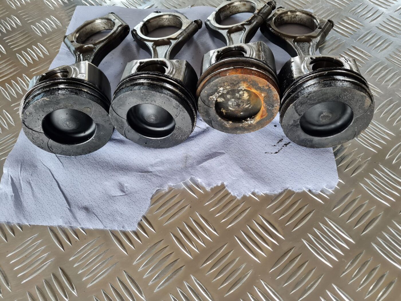 Virzuļu un klaņu komplekts priekš SUBARU LEGACY 2010 3 Virzuļu un klaņu komplekts priekš SUBARU LEGACY 2010