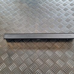 Sliekšņa priekšēja laba uzlika (salonā) priekš SUBARU LEGACY 2010