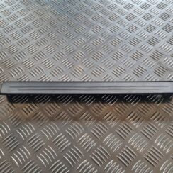 Sliekšņa priekšēja kreisa uzlika (salonā) priekš SUBARU LEGACY 2010