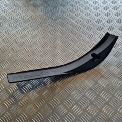 Sliekšņa aizmugurēja kreisa uzlika (salonā) priekš SUBARU LEGACY 2010