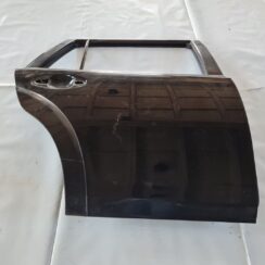 Aizmugurējās labās durvis priekš SUBARU LEGACY 2010