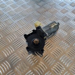 Elektrisko stiklu motors priekš VOLVO V70 2006