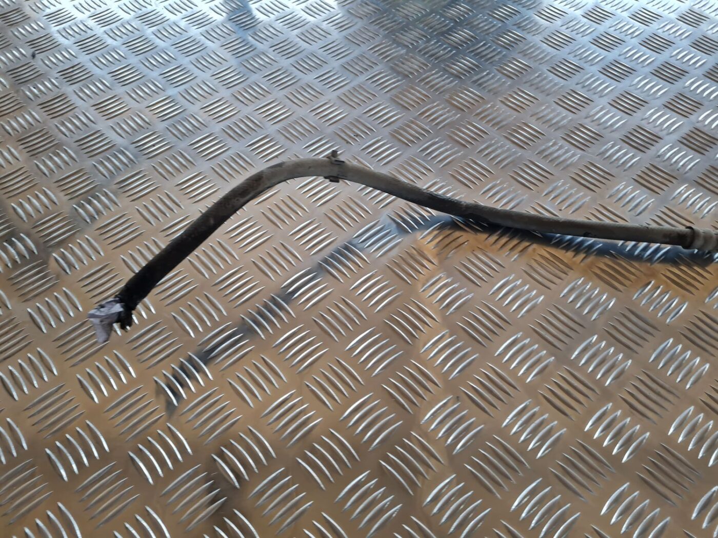 Degvielas caurule priekš VOLVO V70 2006