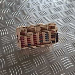 Drošinātāju bloks priekš NISSAN X-TRAIL 2002