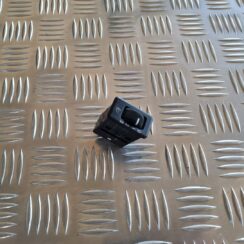 Lukturu augstuma regulēšanas poga priekš NISSAN X-TRAIL 2002