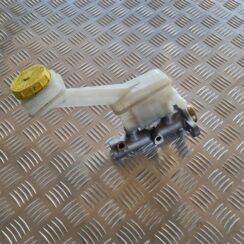 Bremžu pastiprinātāja galvenais cilindrs priekš NISSAN X-TRAIL 2002