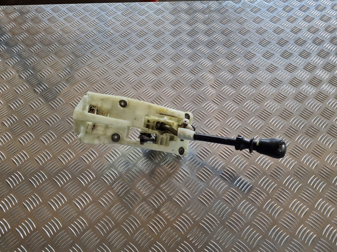 Ātrumu pārslēgšanas slēdzis priekš NISSAN X-TRAIL 2002 1 Ātrumu pārslēgšanas slēdzis priekš NISSAN X-TRAIL 2002