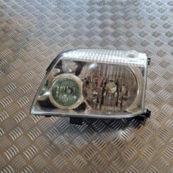 Priekšējais kreisais lukturis priekš NISSAN X-TRAIL 2002