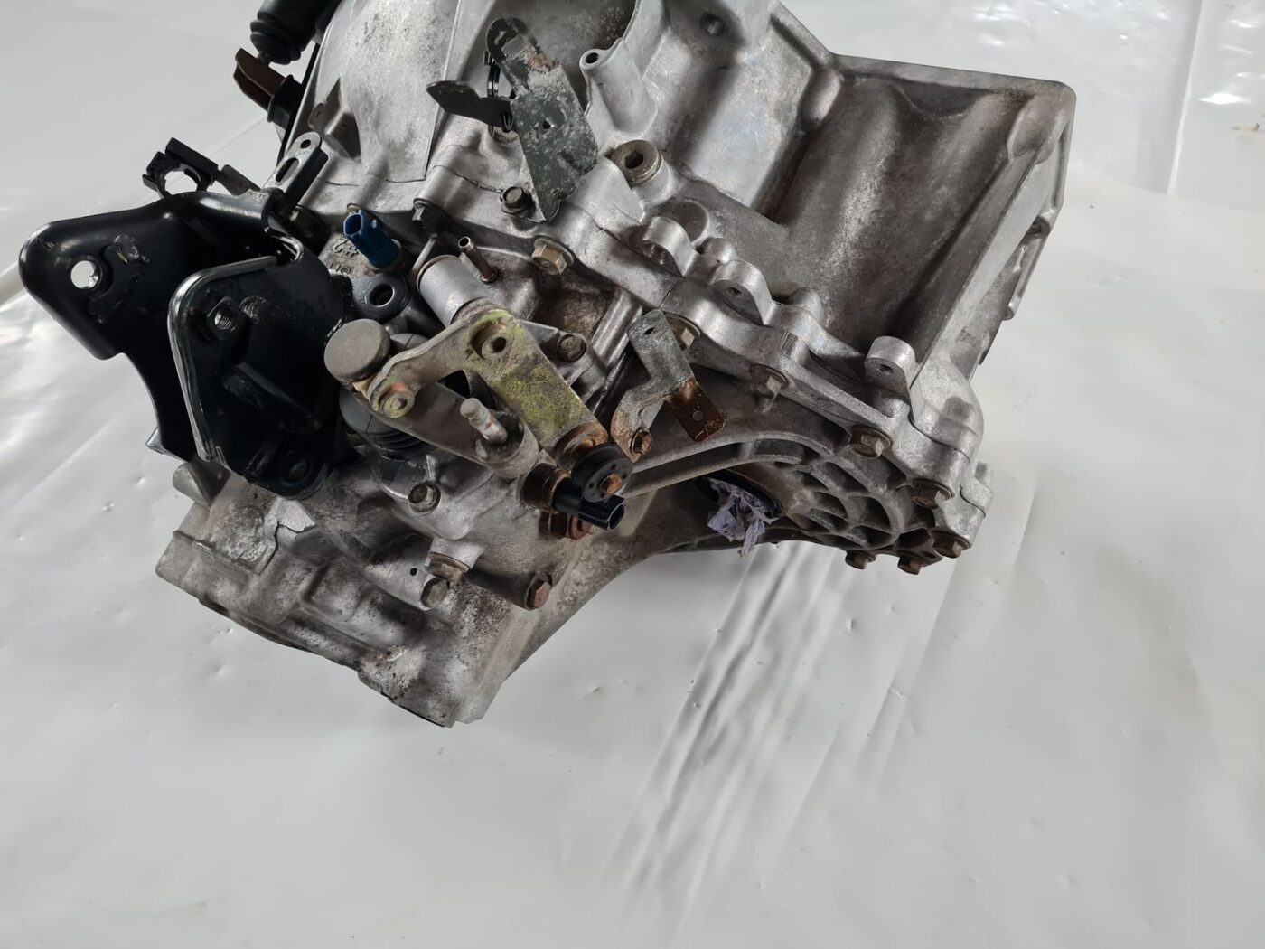 Mehāniska pārnesumkārba priekš NISSAN X-TRAIL 2002 2 Mehāniska pārnesumkārba priekš NISSAN X-TRAIL 2002