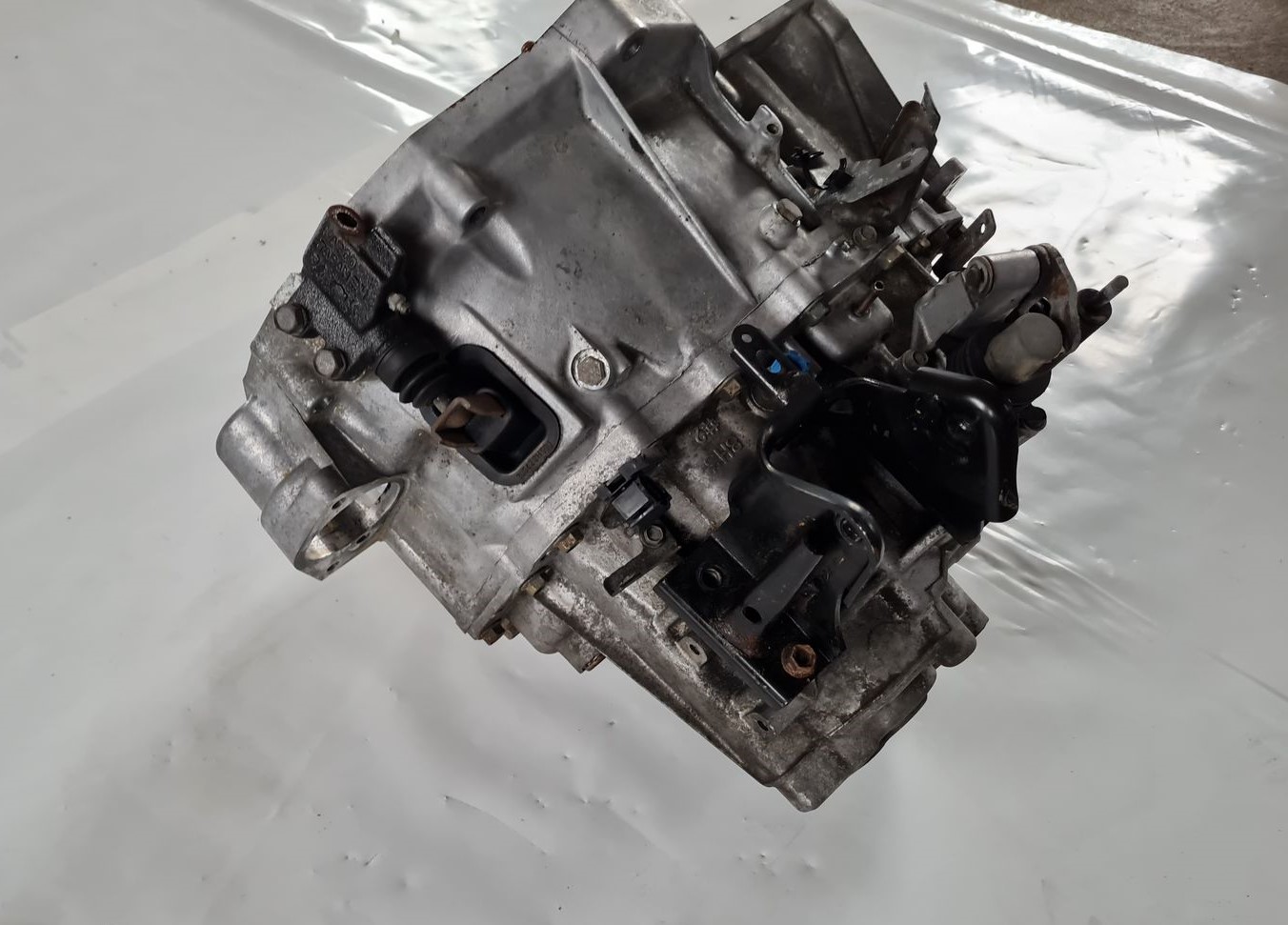 Mehāniska pārnesumkārba priekš NISSAN X-TRAIL 2002 5 Mehāniska pārnesumkārba priekš NISSAN X-TRAIL 2002