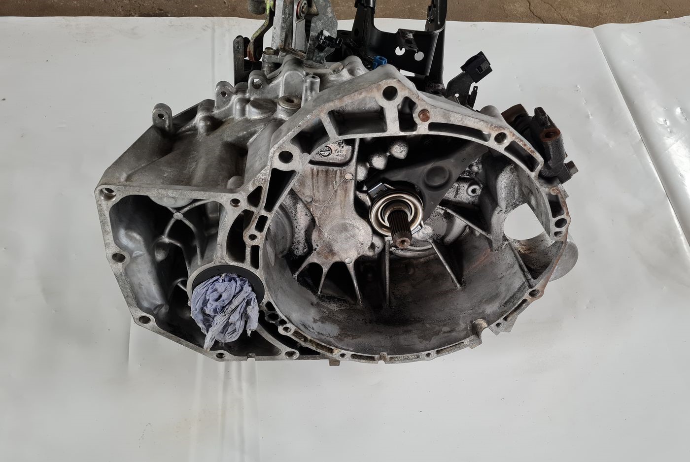 Mehāniska pārnesumkārba priekš NISSAN X-TRAIL 2002 3 Mehāniska pārnesumkārba priekš NISSAN X-TRAIL 2002