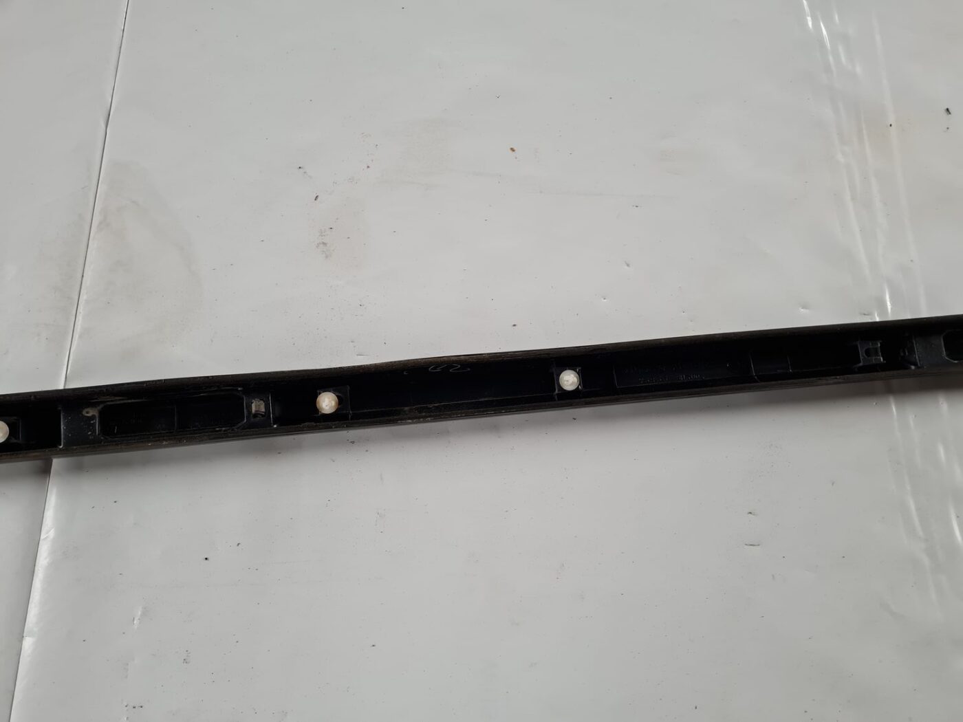 Jumta reliņi priekš NISSAN X-TRAIL 2002 4 Jumta reliņi priekš NISSAN X-TRAIL 2002