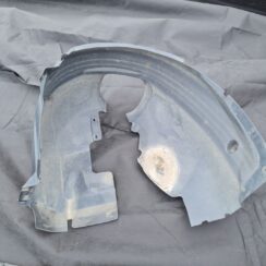 Priekšējais kreisais paspārns priekš FORD C-MAX 2011