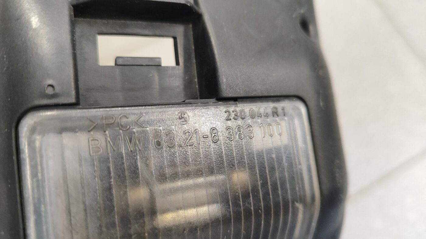 Aizmugurējā luktura vāks priekš BMW E46 COUPE Facelift 2004 6 Aizmugurējā luktura vāks priekš BMW E46 COUPE Facelift 2004