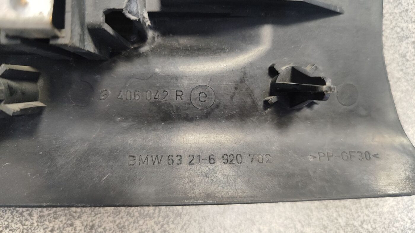 Aizmugurējā luktura vāks priekš BMW E46 COUPE Facelift 2004 3 Aizmugurējā luktura vāks priekš BMW E46 COUPE Facelift 2004