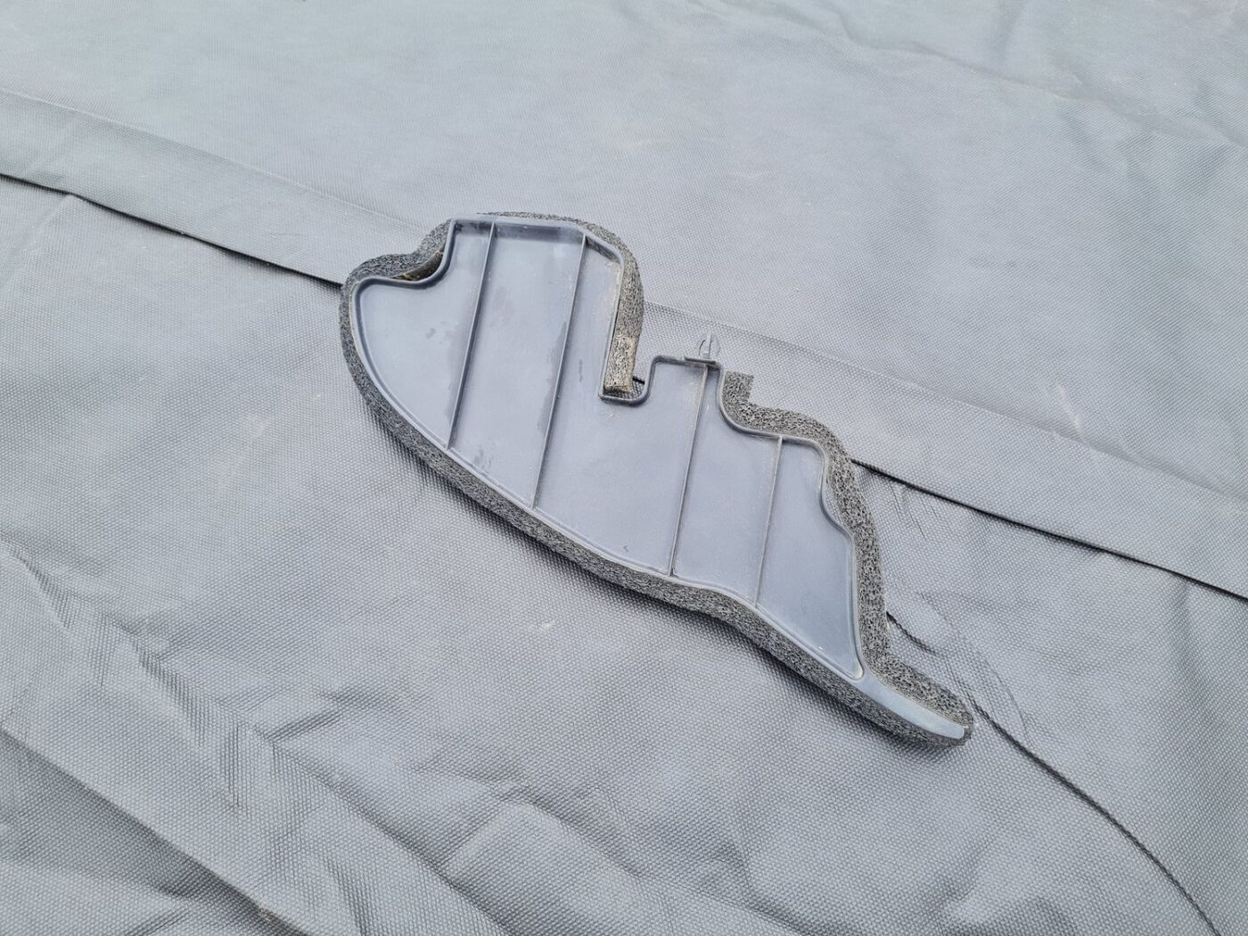 Ieplūdes gaisa deflektors, pa kreisi priekš TOYOTA COROLLA VERSO 2005