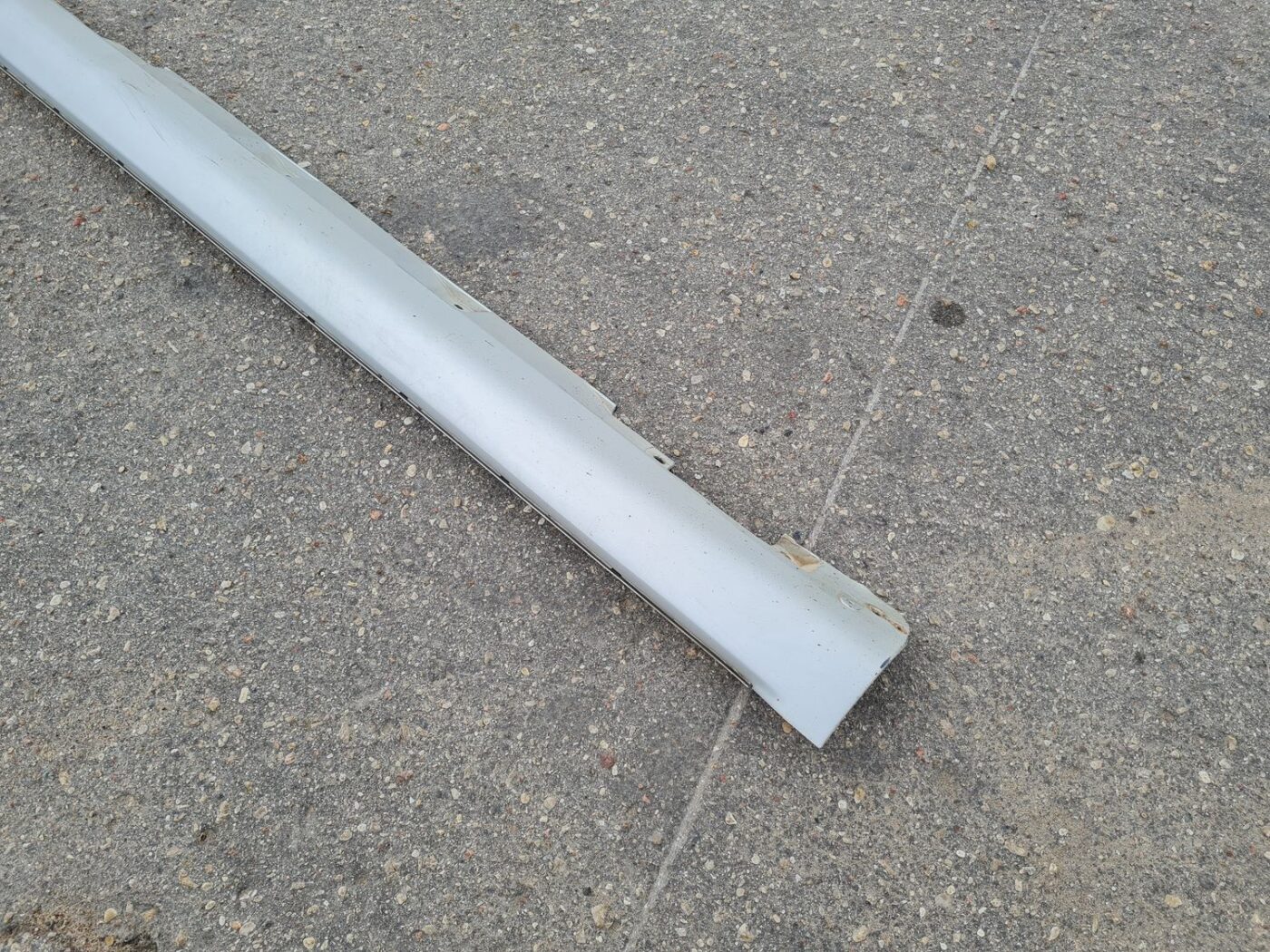 Ārēja sliekšņa kreisa uzlika priekš TOYOTA COROLLA VERSO 2005