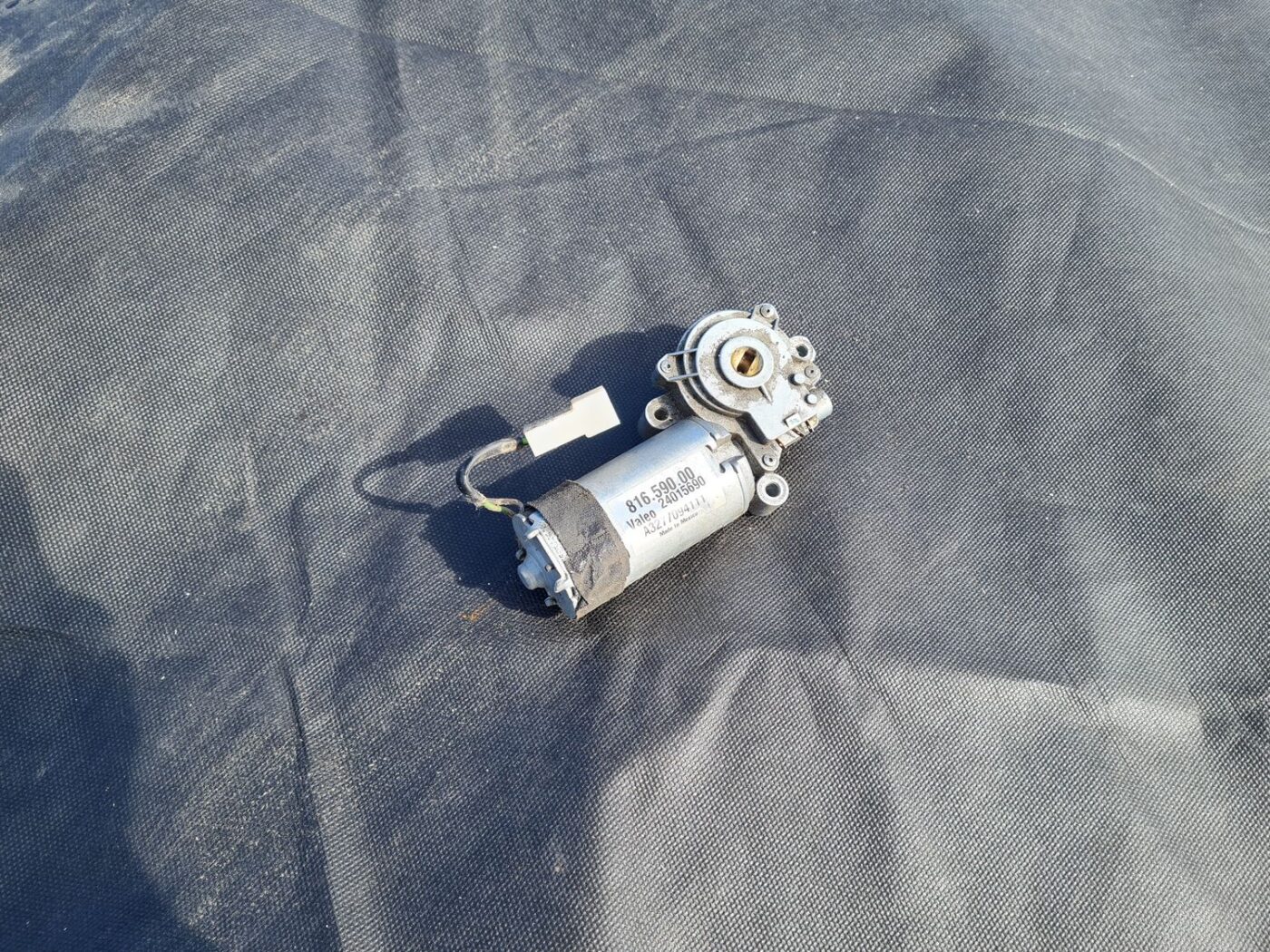 Lūka motors priekš JEEP GRAND CHEROKEE 2004 1 Lūka motors priekš JEEP GRAND CHEROKEE 2004