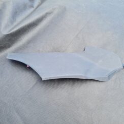 Centrālās konsoles (apdares) sānu panelis priekš TOYOTA AVENSIS 2012