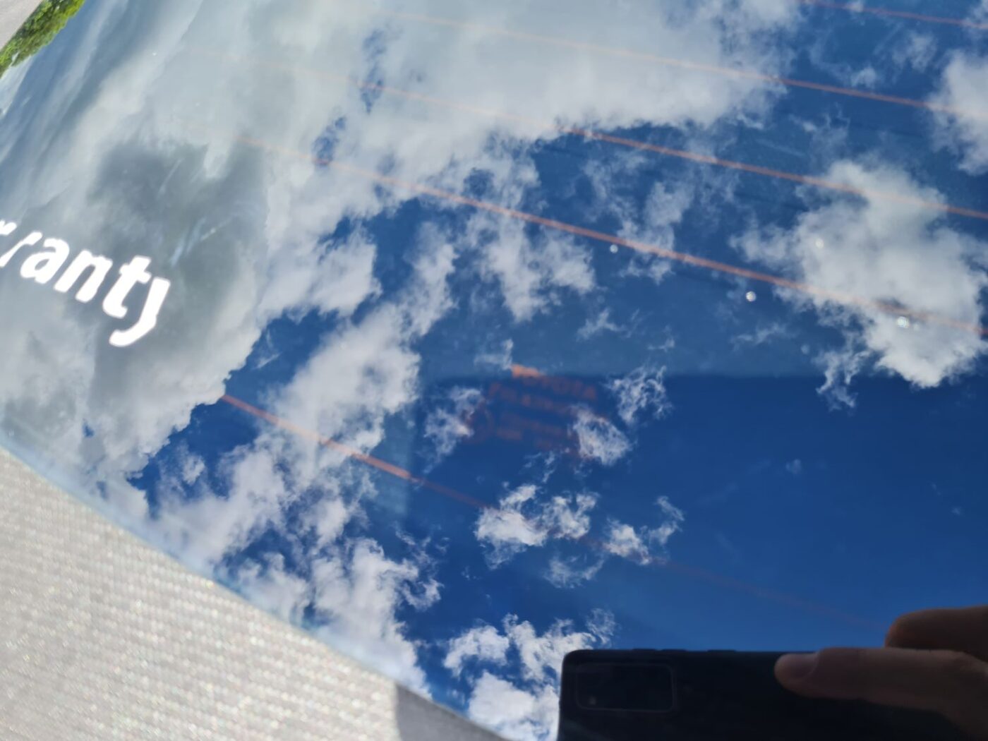 Aizmugures stikls priekš TOYOTA AVENSIS 2012