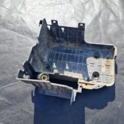 Akumulatora stiprināšanas korpuss priekš RENAULT ESPACE IV 2006