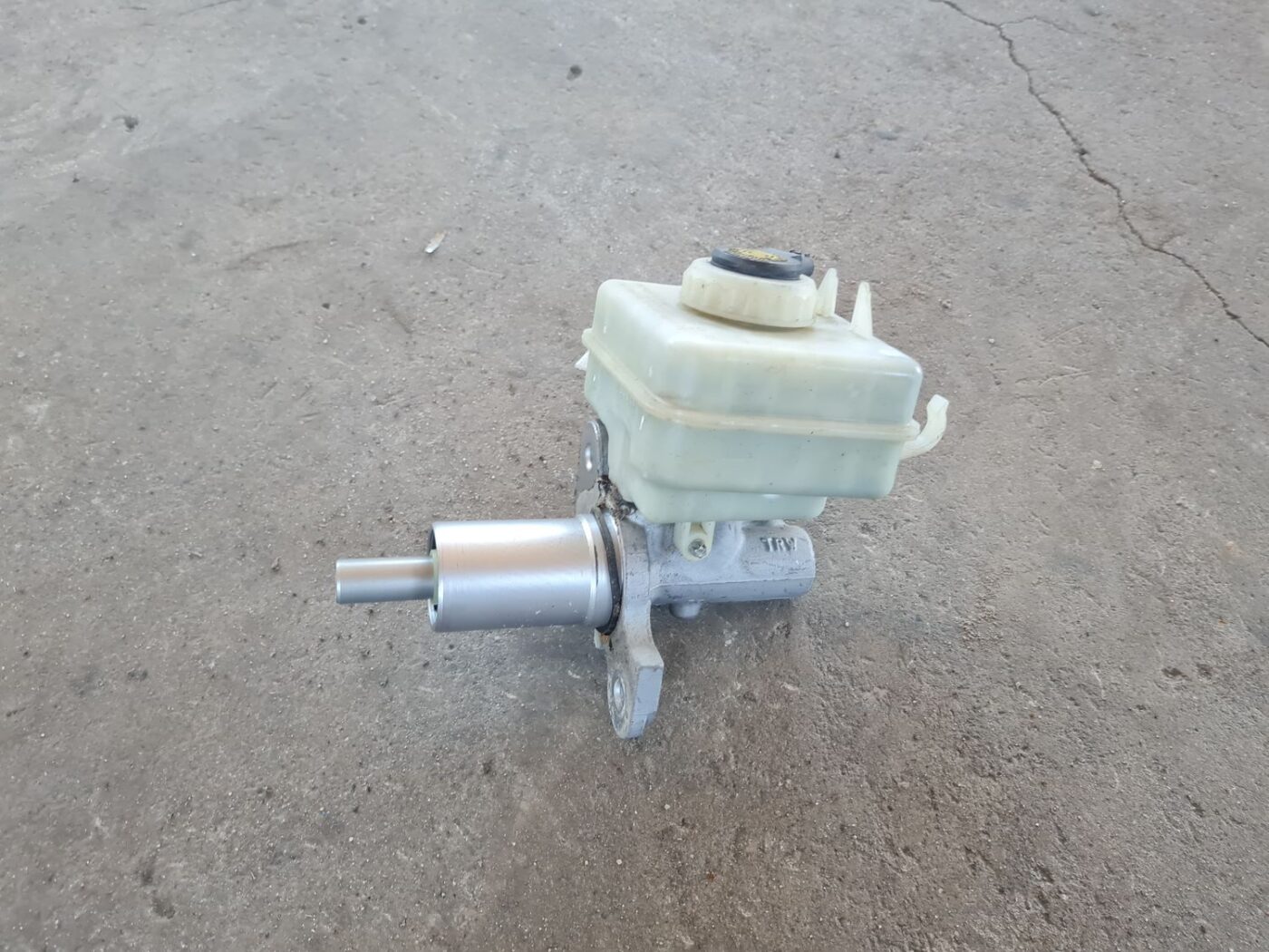 Bremžu pastiprinātāja galvenais cilindrs priekš BMW 530D E61 2006 TOURING TITANSILVER