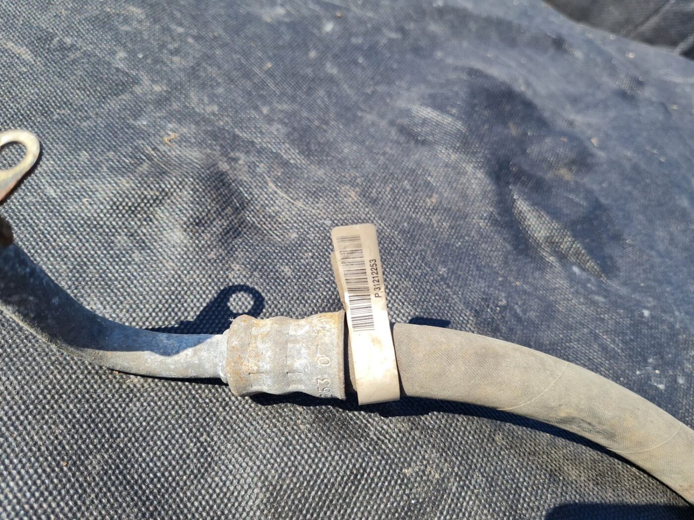 Pārnesumkārbas caurule priekš VOLVO S40 2007 2 Pārnesumkārbas caurule priekš VOLVO S40 2007